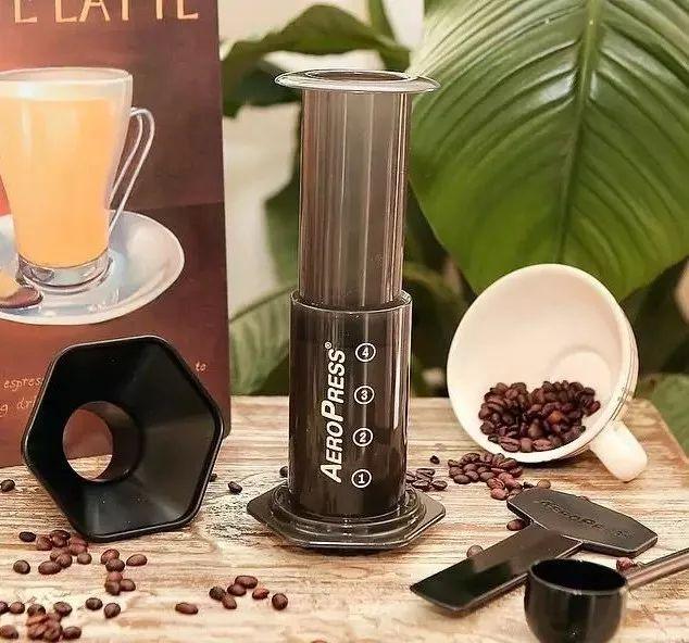 咖啡口味不对如何校正？手冲咖啡粉水比实用参数