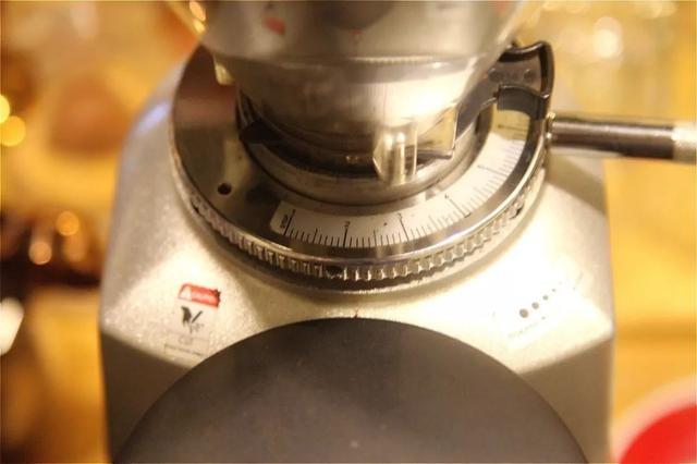 意式咖啡 | 如何通过判断浓缩咖啡的品质来调整研磨度?