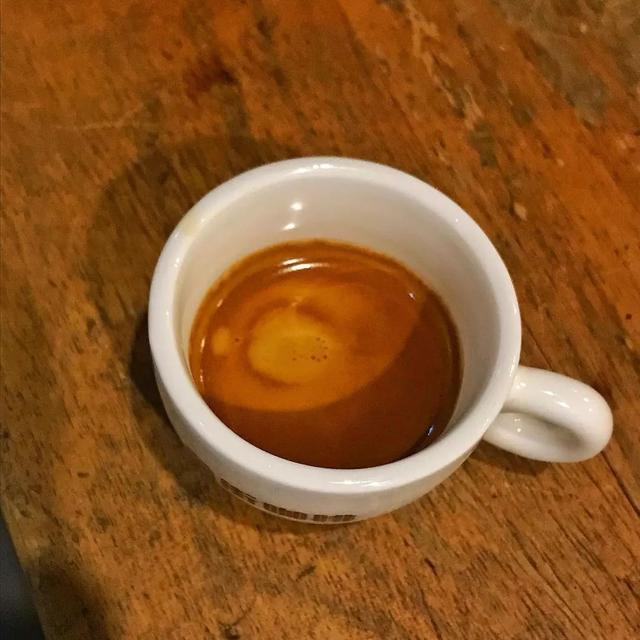 意式咖啡 | 如何通过判断浓缩咖啡的品质来调整研磨度?