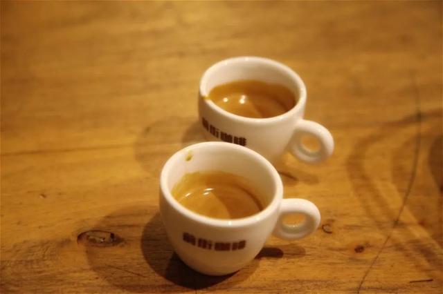 意式咖啡 | 如何通过判断浓缩咖啡的品质来调整研磨度?