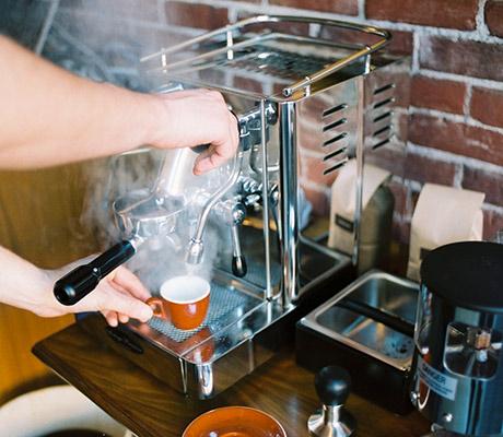 家用咖啡机哪个好?咖啡机这么用简单又上手!