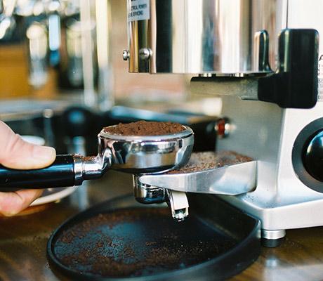 家用咖啡机哪个好?咖啡机这么用简单又上手!