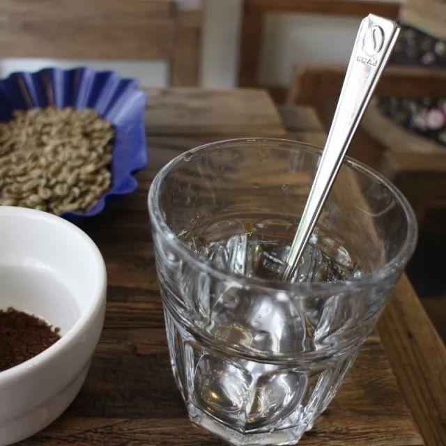 「测评」瑰夏VS蓝山风味口感对比｜咖啡工房研习课室