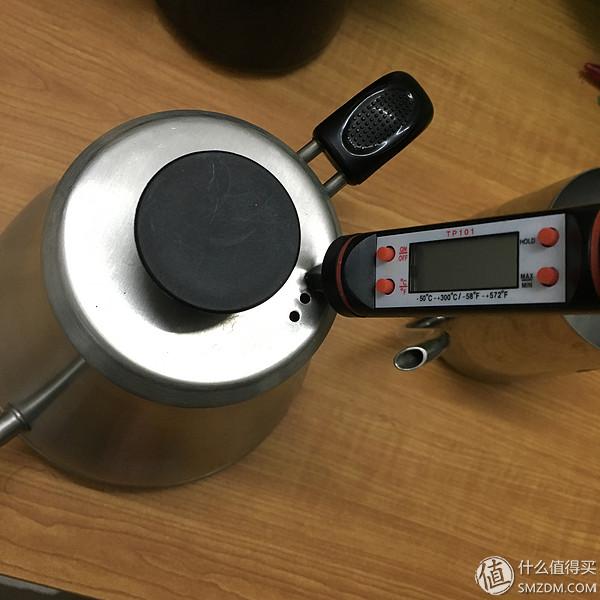 谁说玩手冲咖啡得烧钱?三款高性价比手冲壶横向测评