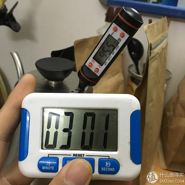 谁说玩手冲咖啡得烧钱?三款高性价比手冲壶横向测评