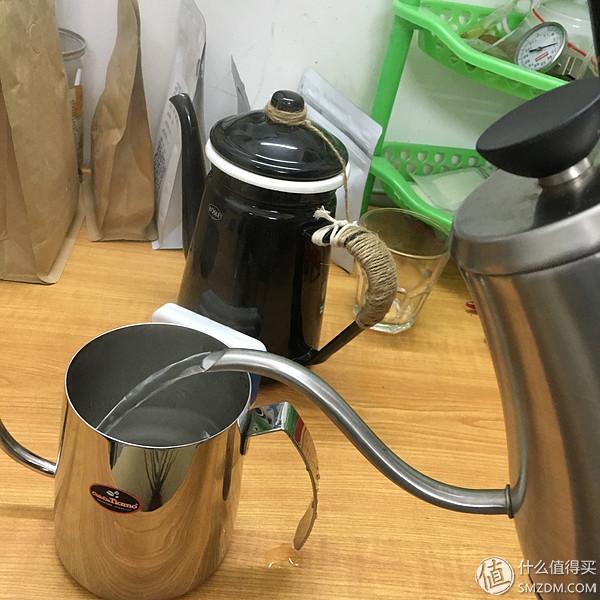 谁说玩手冲咖啡得烧钱?三款高性价比手冲壶横向测评