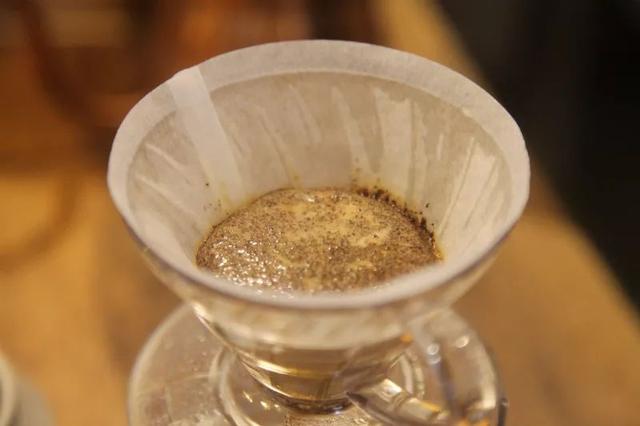 手冲咖啡水流要大还是要小??手冲水流控制技巧