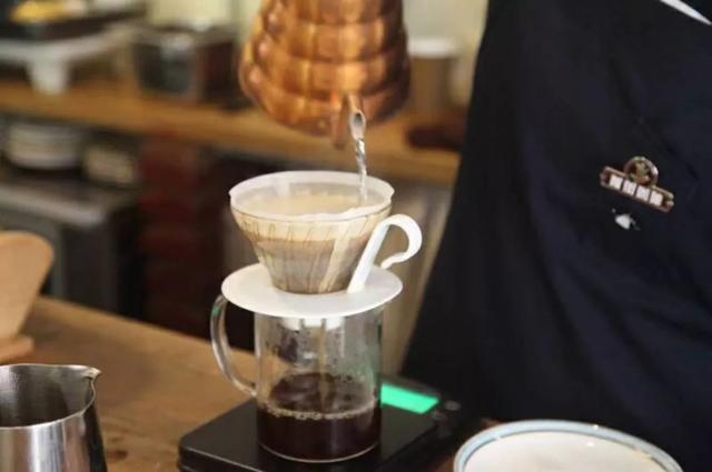 手冲咖啡水流要大还是要小??手冲水流控制技巧