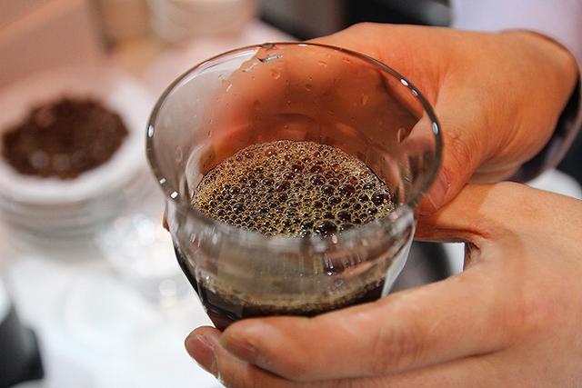 揭秘100分的手冲咖啡技巧