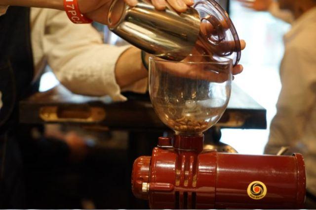 手冲咖啡教程，别再乱磨乱喝啦