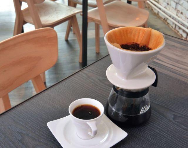 来杯手冲咖啡吧！跟着达人学几招实用小技巧～