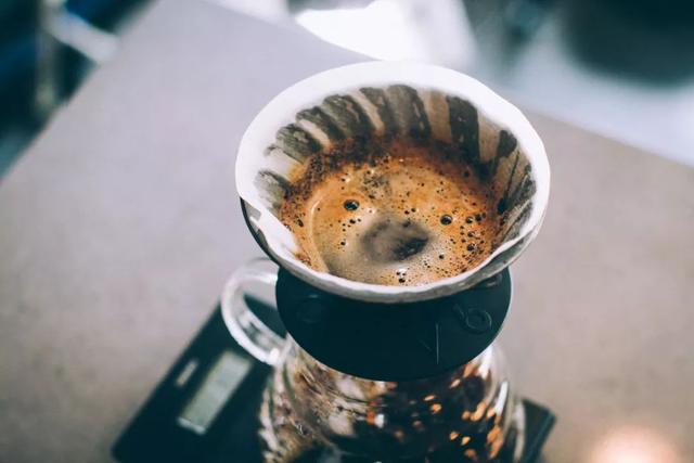 【真·新手入门指南】从零开始学手冲咖啡的三重境界