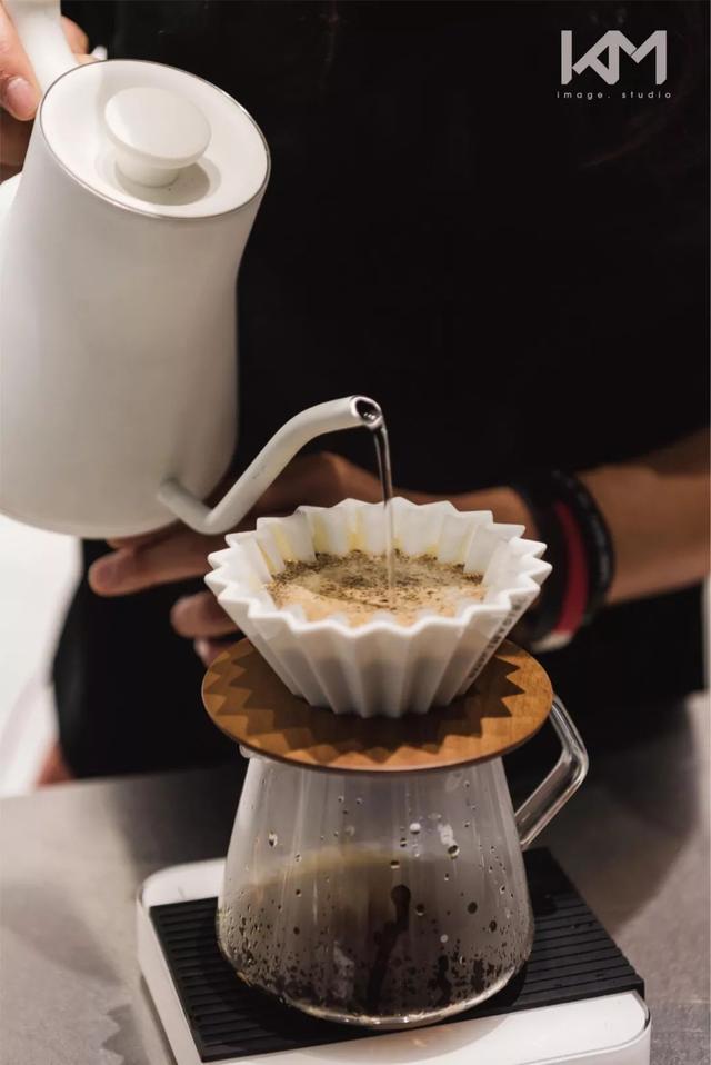 比零食还难戒掉的手冲咖啡 是社畜青年的续命仪式感