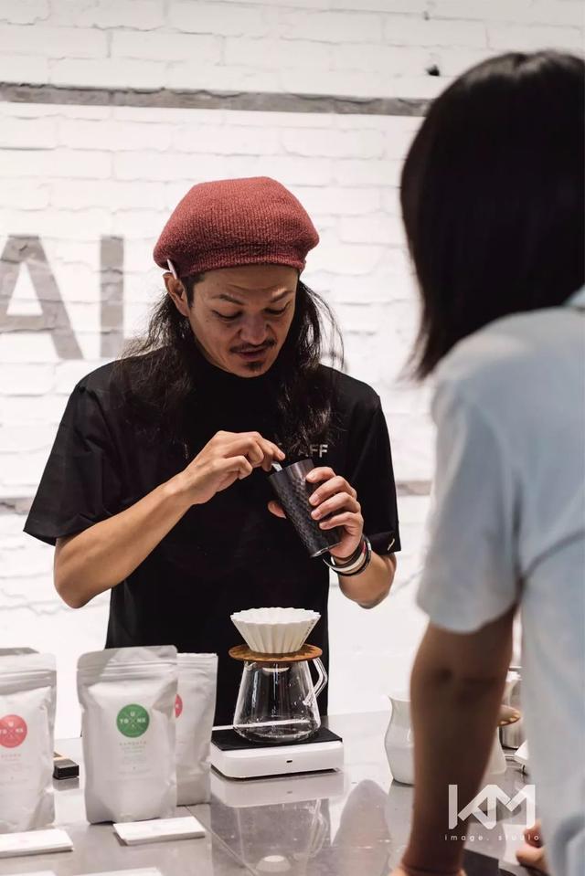 比零食还难戒掉的手冲咖啡 是社畜青年的续命仪式感