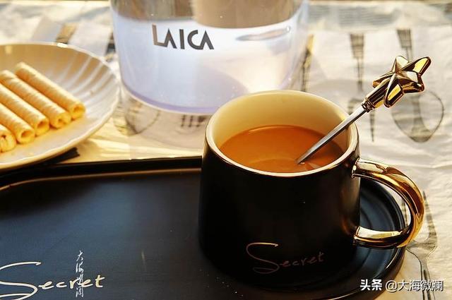 都说春困秋乏,来一杯速溶咖啡醒脑提神,精神倍儿爽还能越喝越瘦