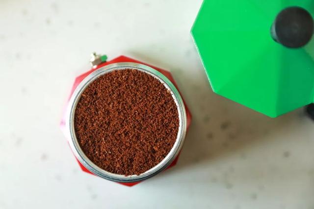 种草 | ins博主人手一只的摩卡壶，不用咖啡机也能喝到纯正意式咖啡！