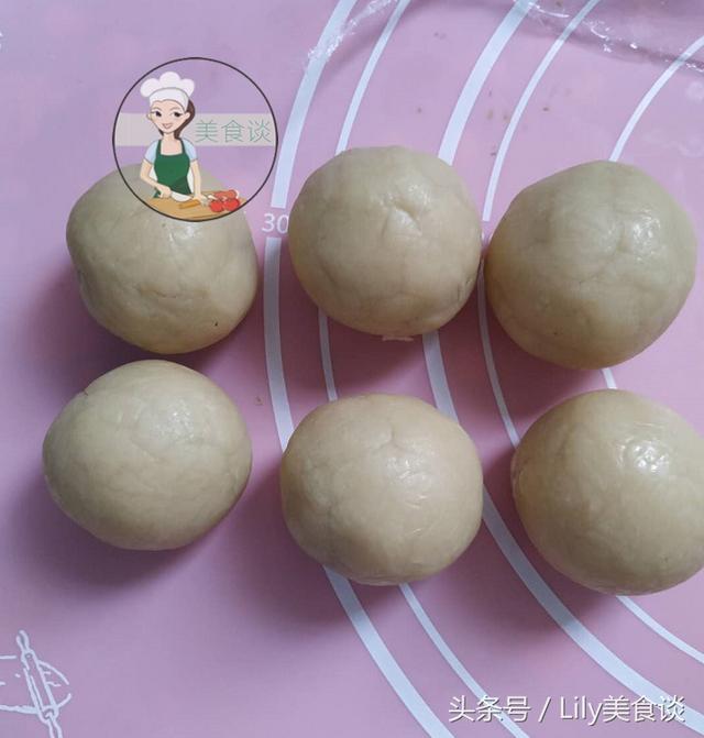 摩卡咖啡月饼的做法,绵滑细腻,不烤不蒸,好吃不上火,简单易做