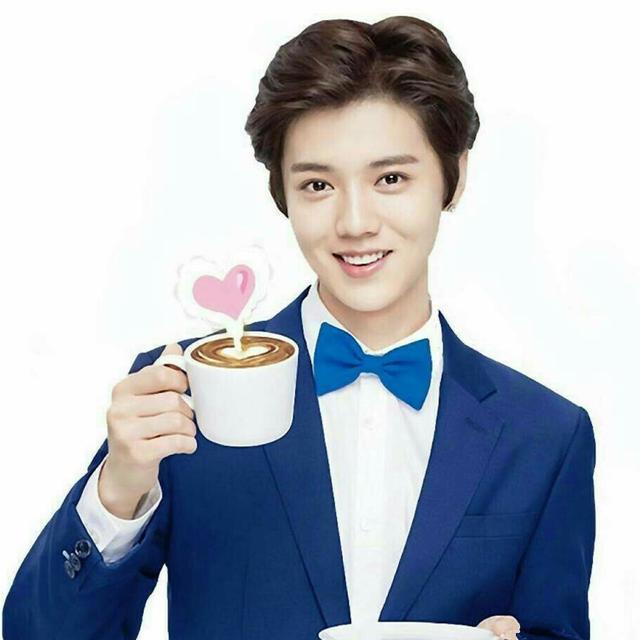 你还在喝速溶咖啡？冰美式咖啡才是鹿晗和关晓彤爱的味道