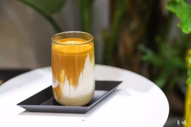 会变色的美式咖啡!我们把这间店里咖啡师自己的隐藏菜单扒出来了