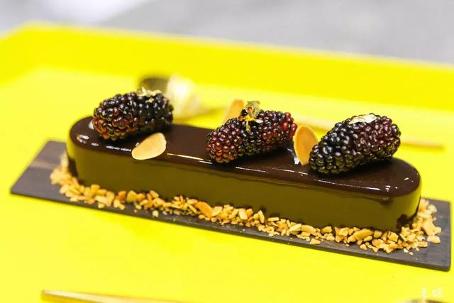 会变色的美式咖啡!我们把这间店里咖啡师自己的隐藏菜单扒出来了