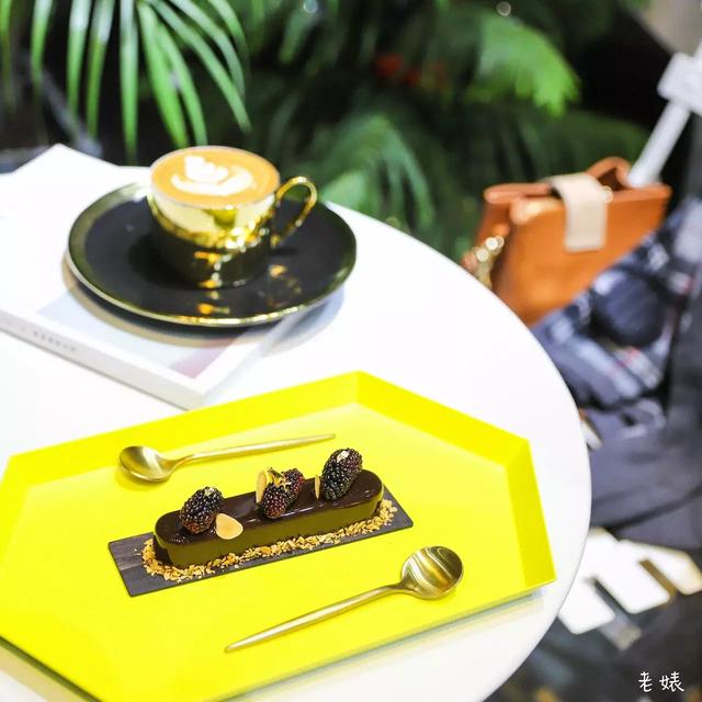 会变色的美式咖啡!我们把这间店里咖啡师自己的隐藏菜单扒出来了