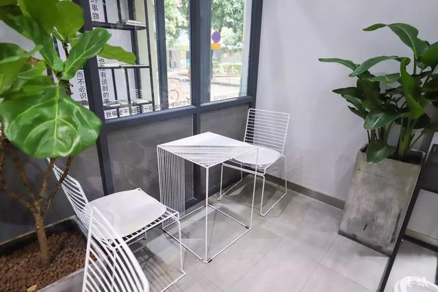 会变色的美式咖啡!我们把这间店里咖啡师自己的隐藏菜单扒出来了