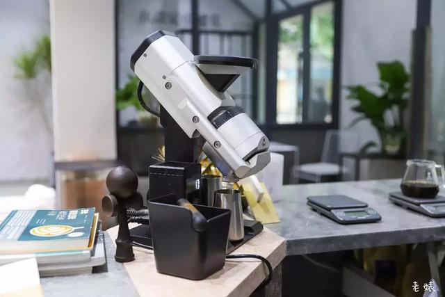 会变色的美式咖啡!我们把这间店里咖啡师自己的隐藏菜单扒出来了