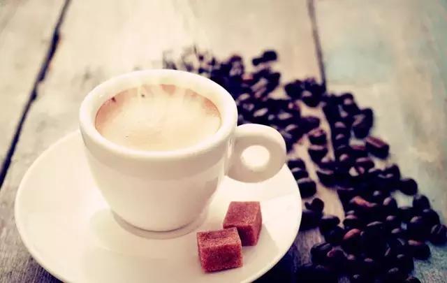 可以吃的咖啡，满客叔叔做了一款卡布奇诺蛋糕！