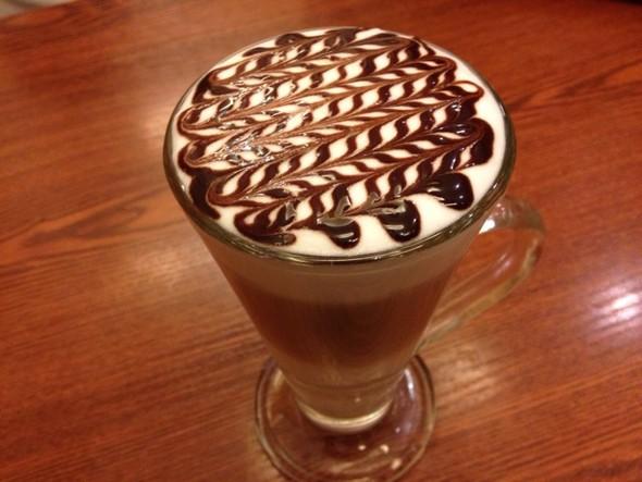 令人陶醉的卡布奇诺咖啡，美味与高贵并重！