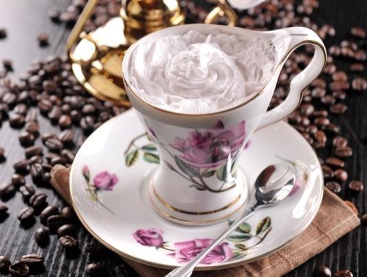 令人陶醉的卡布奇诺咖啡，美味与高贵并重！