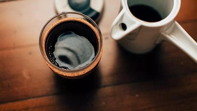 在家冲泡咖啡的省钱攻略——初学者的器材、咖啡豆选购指南