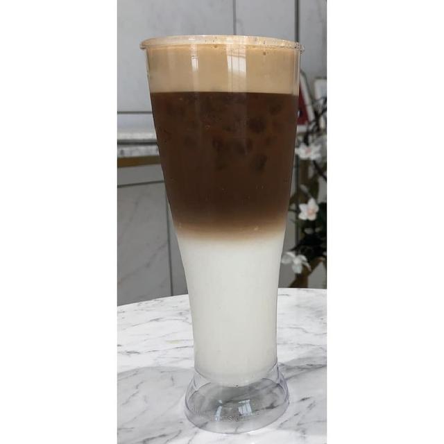 「TWICE」「分享」190618 陷入拿铁咖啡的魅力中 元气SANA充满了能量