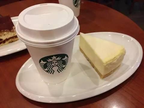 顾客诉拿铁咖啡分量不足索赔500万美元！星巴克是这样回复的