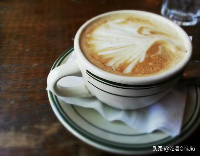 拿铁咖啡,为什么在中国这么受欢迎?