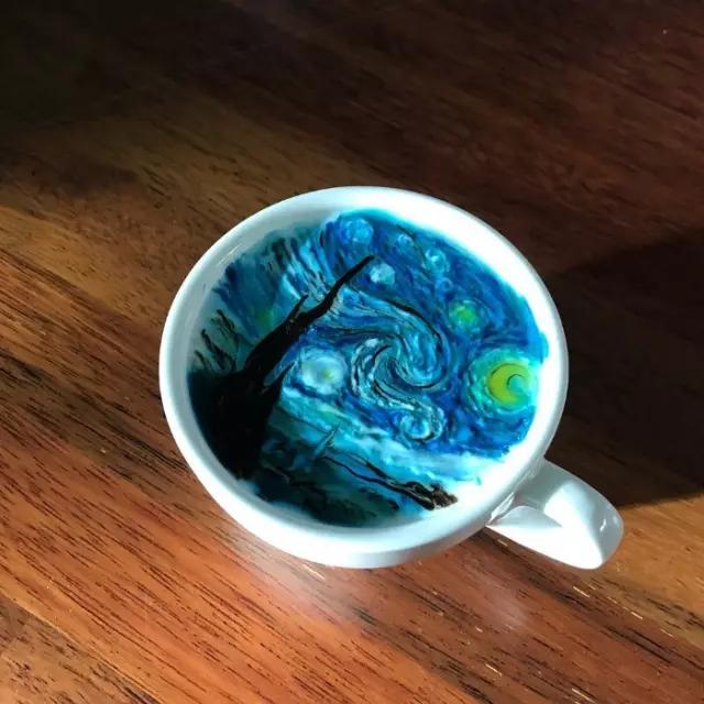 如此精美的咖啡拉花，你还舍得喝吗