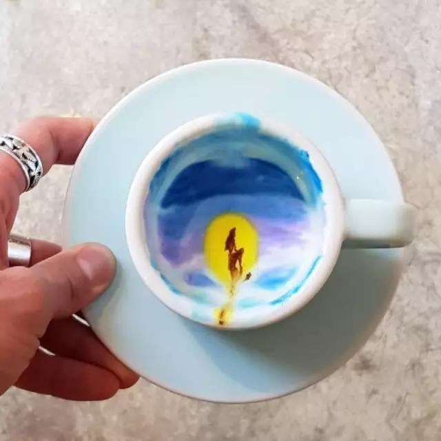 如此精美的咖啡拉花，你还舍得喝吗