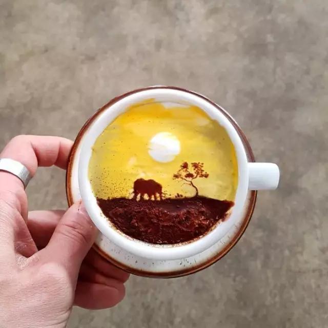 如此精美的咖啡拉花，你还舍得喝吗