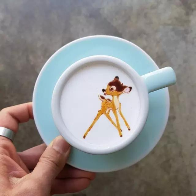 如此精美的咖啡拉花，你还舍得喝吗