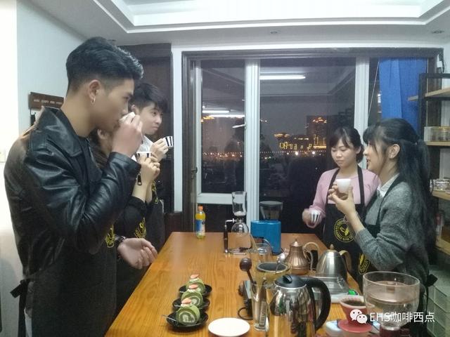 厉害了,一个半小时,教会你心形咖啡拉花!