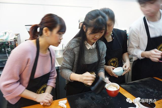 厉害了,一个半小时,教会你心形咖啡拉花!