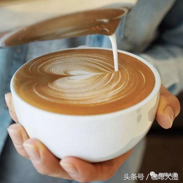 美图 | 压纹咖啡拉花的精彩瞬间