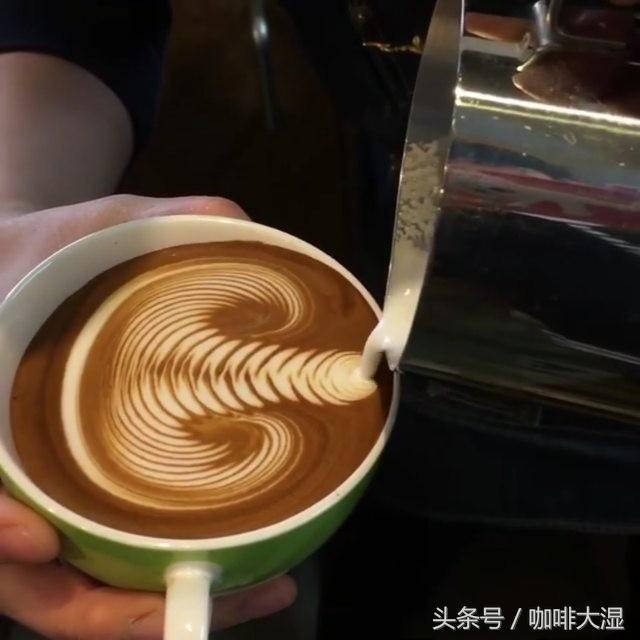 教程｜咖啡拉花的对称性