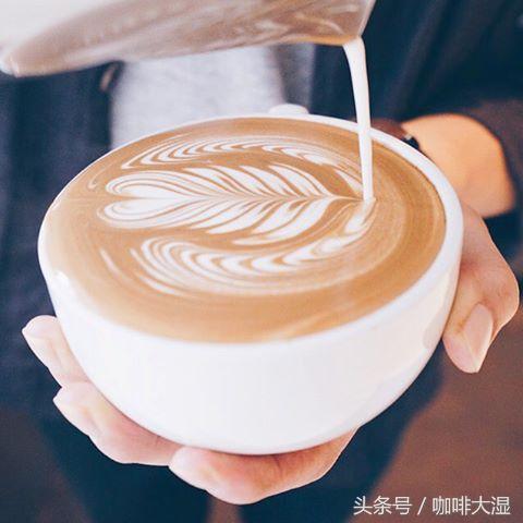 教程｜咖啡拉花的对称性