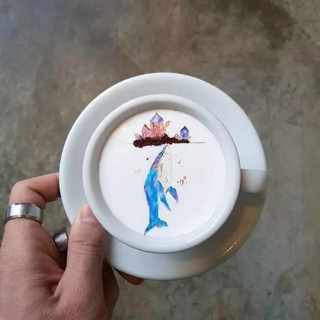 咖啡拉花竟可以美成这样!我以前喝的都是假拉花……