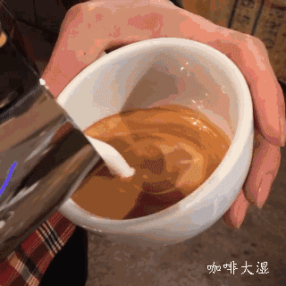gif｜咖啡拉花技巧