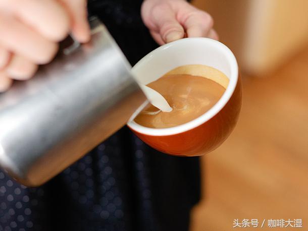 心形、叶形、郁金香咖啡拉花步骤与教程