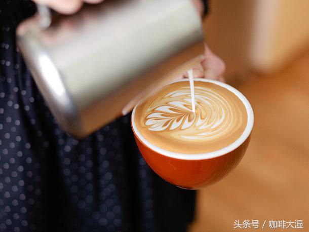 心形、叶形、郁金香咖啡拉花步骤与教程