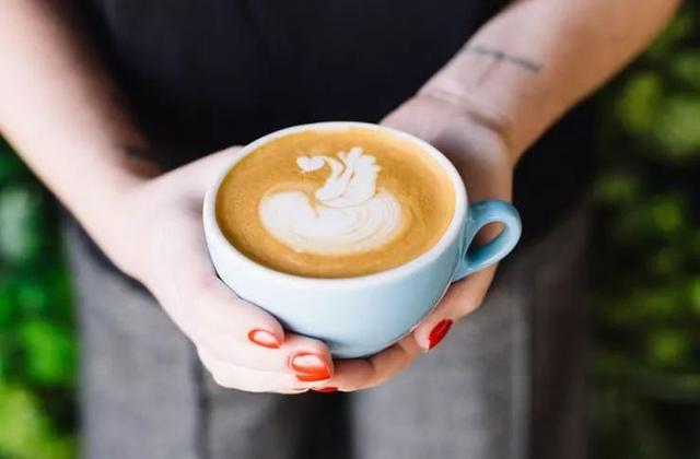 「咖啡拉花技术」拉花初学者常犯的毛病有哪些?