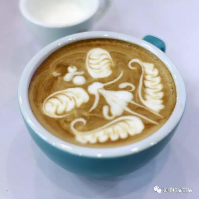 咖啡拉花很简单,一学就会!