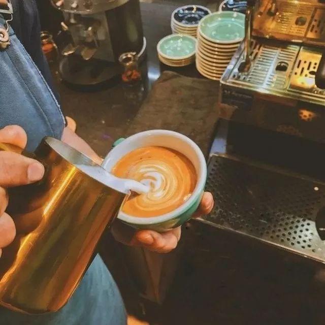 「咖啡拉花」用什么牛奶好？影响咖啡奶泡的因素有哪些？